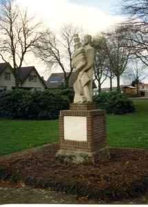 F0306 Bevrijdings monument 1994